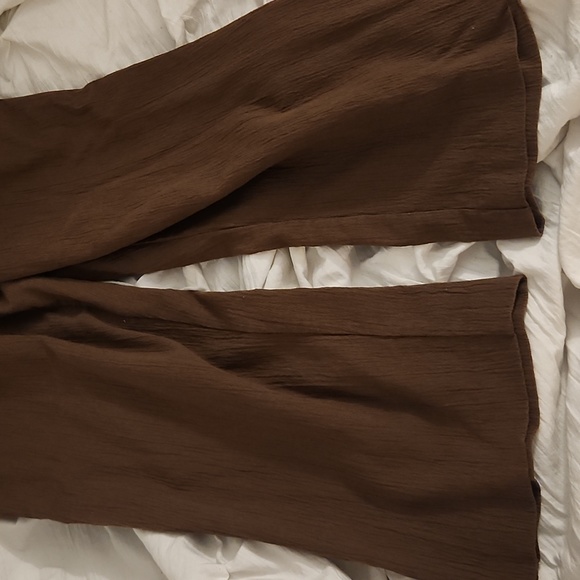 Brown Caprice/Teacup Length - Picture 2 of 4